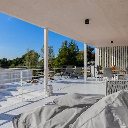 Monika - Buqez וילה דראגה