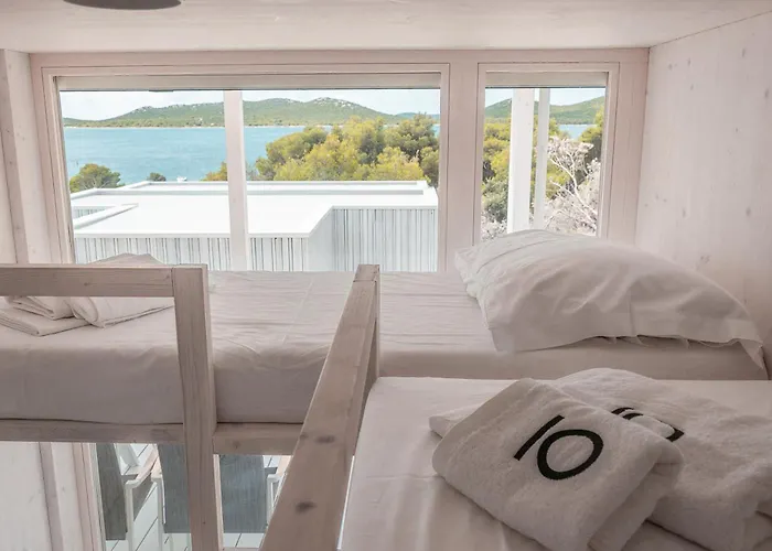 Monika - Buqez Villa Drage