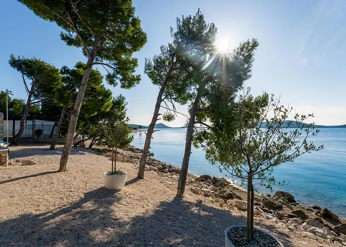 Monika - Buqez Villa Drage