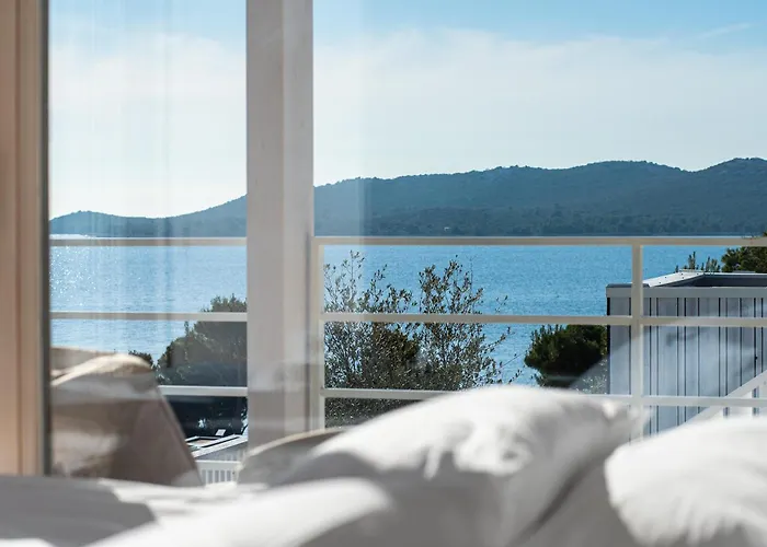 Monika - Buqez Villa Drage