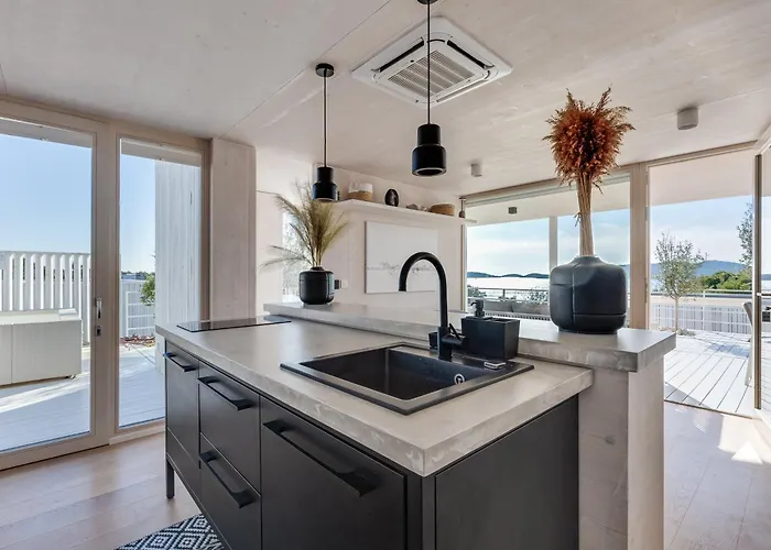 Monika - Buqez Villa