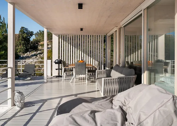 Villa Monika - Buqez